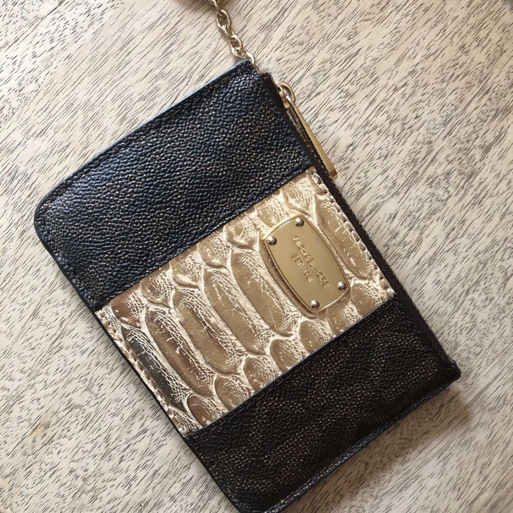 Michael Kors Cardholder Keychain - Picture 4 of 13